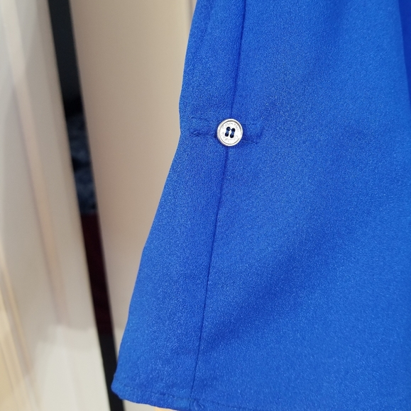 Women's Short Sleeve Blouse - Picture 9 of 10